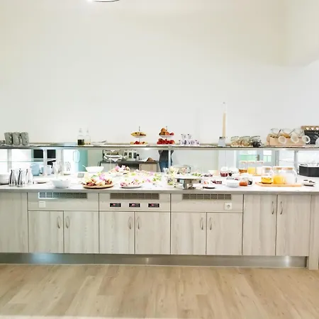 Am Haus 2 4 * Kuehlungsborn