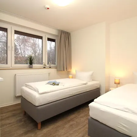 Am Haus 2 4 Apartment 4*