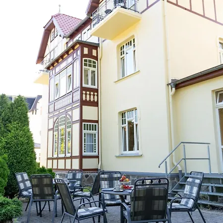 Apartment Am Haus 2 4 *